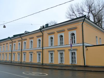 Гостевой и служебный флигели, 1840-е годы,  архитектор А.Г.Григорьев