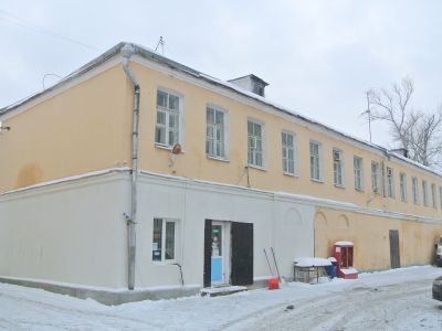 Флигель во дворе