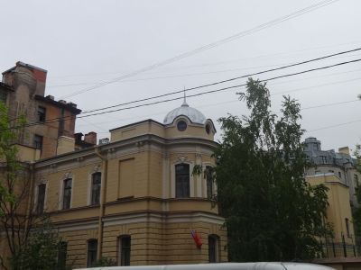 Дом и особняк полковника Ф.Г. Козлянинова с садом, палисадником, оградой