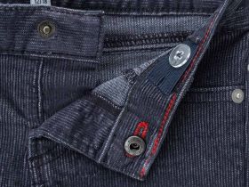 Брюки для маленького мальчика