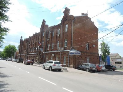 Здание училища строительно-технического низшего