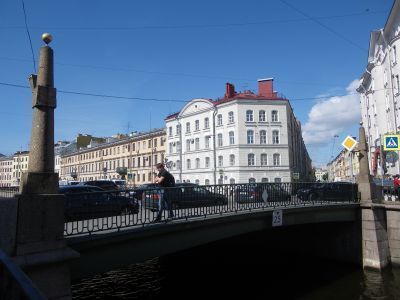 Обелиски с фонарями Подъяческого моста