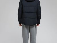 Стеганая куртка с капюшоном