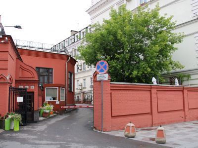 Двое ворот с фрагментами ограды, кон. 1880-х гг.