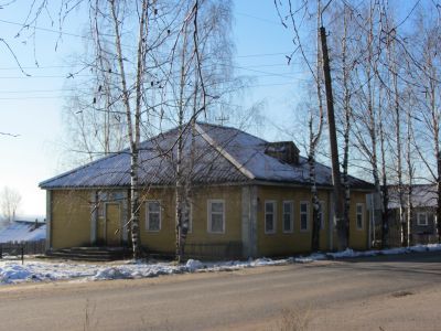 Здание, в котором 23 сентября 1918 года была организована первая партийная ячейка с. Айкино