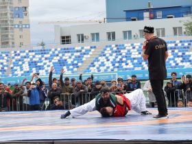 Стали известны победители соревнований по мас-рестлингу и борьбе корэш на Сабантуе