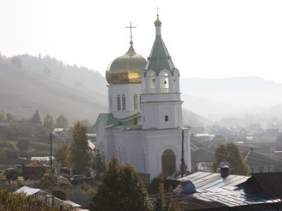Церковь в п. Сыростан