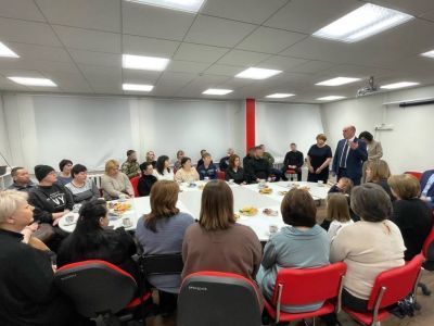 Александр Басыров провел в Айхале встречу с семьями военнослужащих