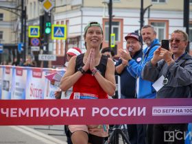 Якутянка Татьяна Артемьева впервые завоевала серебро чемпионата России по бегу 100 км