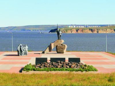 «Мемориальный комплекс Памятник первым Ревкомовцам»