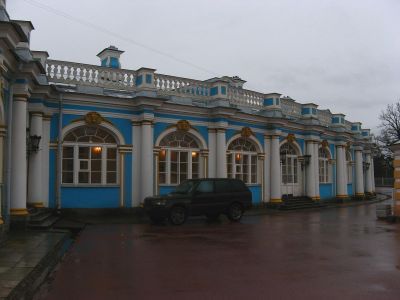 Циркумференции дворца (две)