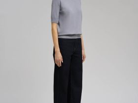 Легкий джемпер с коротким рукавом