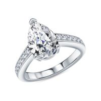 Серебряное кольцо с фианитами