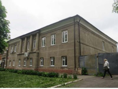 «Здание Присутственных мест и Фатежской женской прогимназии»