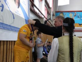 На республиканском турнире в Олекминском улусе определены лучшие борцы