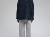 Жакет из натуральной кожи с накладными карманами