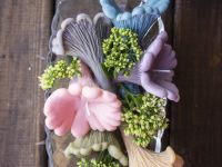 Свеча "Гриб Лисичка" розового цвета