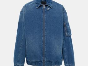 Джинсовая куртка на молнии