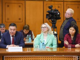 В День российской печати журналистам Якутии вручили награды