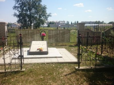 Братская могила советских воинов, погибших в период Сталинградской битвы