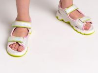 Сандалии для девочек