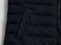 Утепленный жилет из утиного пуха