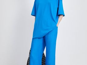 Футболка oversize силуэта