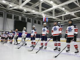 Более 20 любительских команд собрала «Ночная хоккейная лига» в Якутии