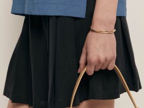 Блузка свободного кроя с коротким рукавом