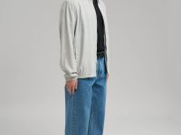 Легкий бомбер со льном