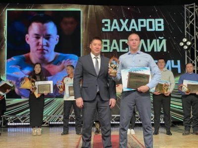Чемпиону мира по мас-рестлингу из Амгинского района вручили 960 тысяч рублей