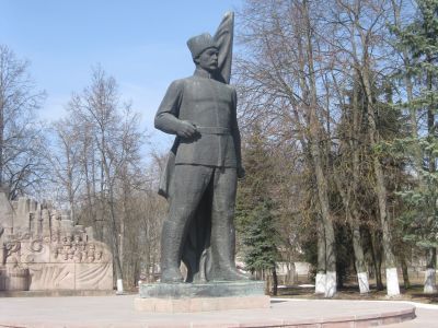 Памятник Ф.Ф. Сонцеву - одному из 26 бакинских комиссаров