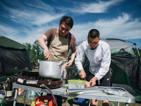 Фоторепортаж с фестиваля-конкурса «Полевая кухня» в Якутске