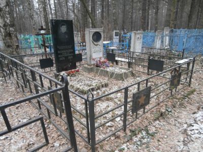 Могила Белокрылова Петра Ивановича (1924-1967), кавалера ордена Славы трех степеней