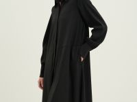 Платье в рубчик с отложным воротником