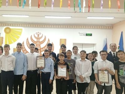 Сотрудники следственного управления провели в подшефной школе День правовой помощи /    