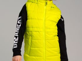 Жилет текстильный с полиуретановым покрытием для девочек