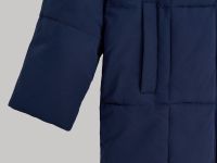 Утепленное пальто с капюшоном и воротником-стойкой