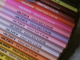 Карандаш цветной Малевичъ "GrafArt Soft" фиолетово-розовый 014