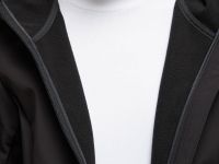 Ветровка с капюшоном