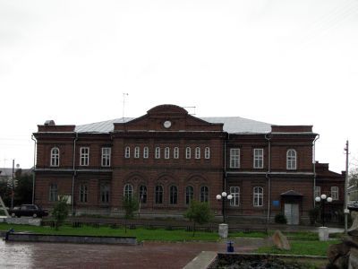 Здание бывшей земской управы, где в январе 1918 г. проходил первый Красноуфимский съезд Советов