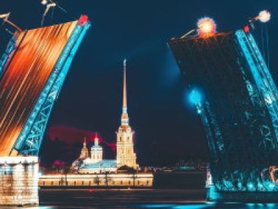 Ночная экскурсия с прогулкой на автобусе и теплоходе по Петербургу (с ночным посещением Петропавловской крепости)