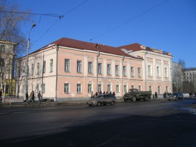 Архиерейский дом