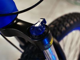 Горный велосипед Stels Adrenalin MD 27.5 V010, год 2025, цвет Синий, ростовка 18