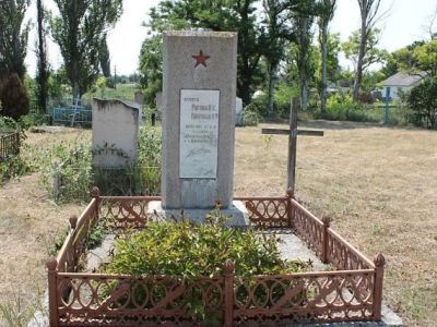 Могила советских воинов И.С.Рогова и Я.Ф.Гавриша