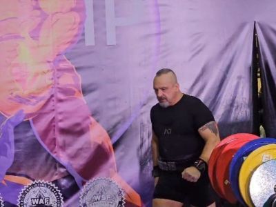 Железнодорожник из Алдана стал победителем чемпионата мира по пауэрлифтингу