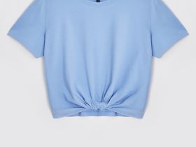 Футболка с узлом