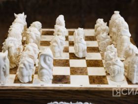 Шахматы по мотивам Олонхо представят на международном фестивале косторезного искусства