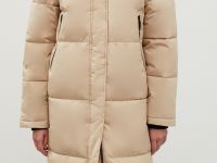 Стеганое утепленное пальто oversize силуэта