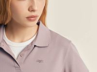 Поло приталенного силуэта с вышивкой